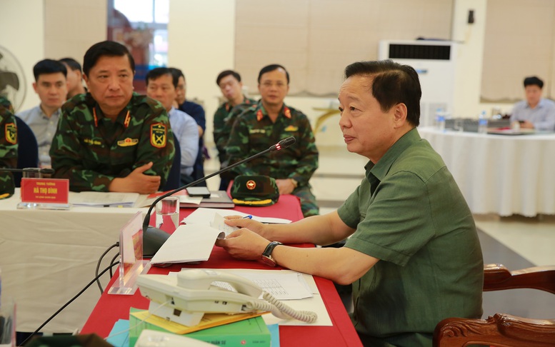 Phó Thủ tướng yêu cầu các địa phương tiếp tục triển khai công việc đã đề ra, quan trọng nhất là “bảo đảm an toàn cho nhân dân” - Ảnh: VGP/Minh Khôi