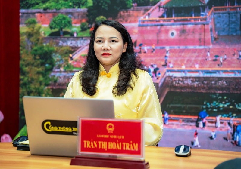 Bà Trần Thị Hoài Trâm- Giám đốc Sở Du lịch Huế Bà Trần Thị Hoài Trâm- Giám đốc Sở Du lịch Huế