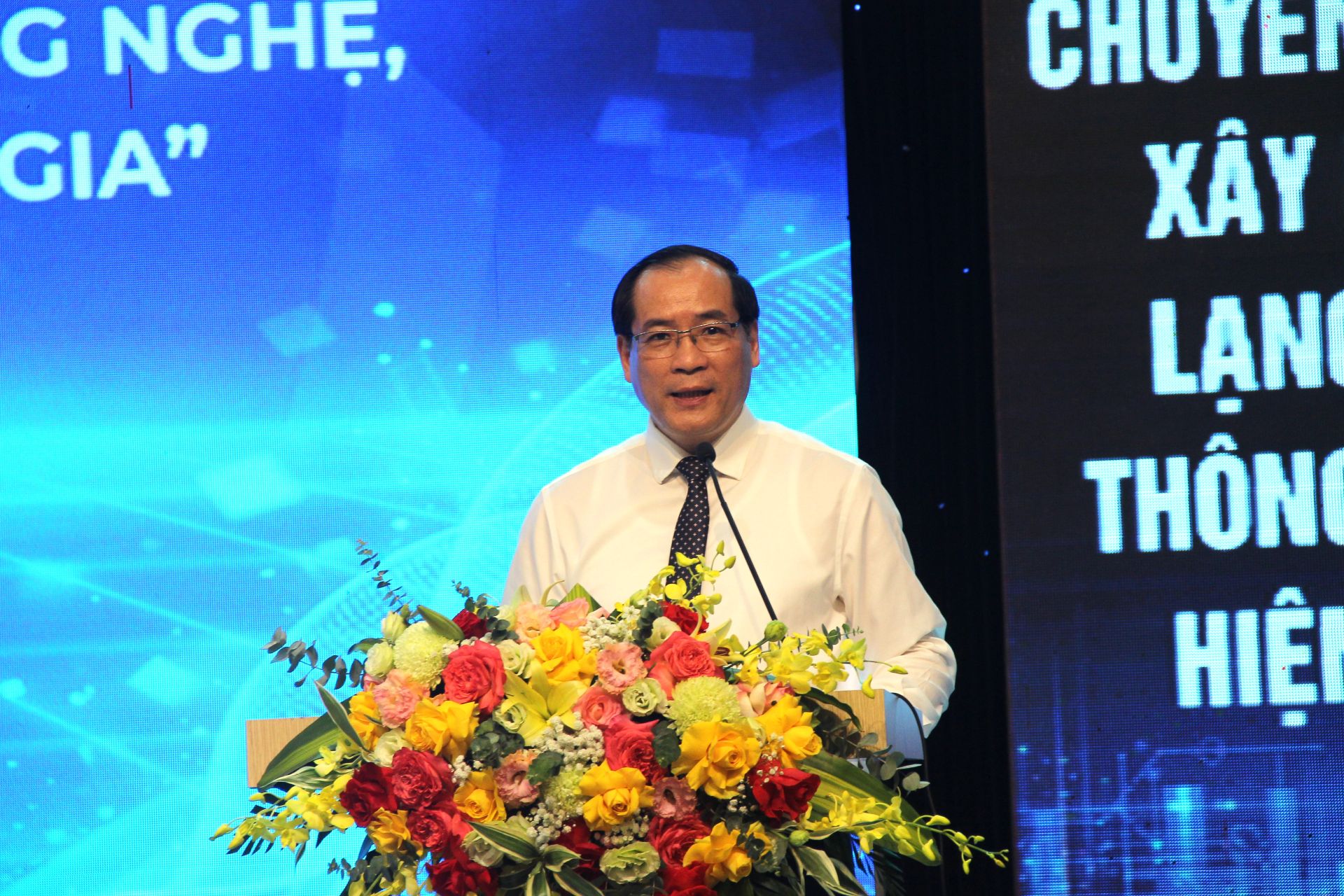 Phó Chủ tịch Thường trực UBND tỉnh Lạng Sơn Dương Xuân Huyên phát biểu khai mạc Hội thảo