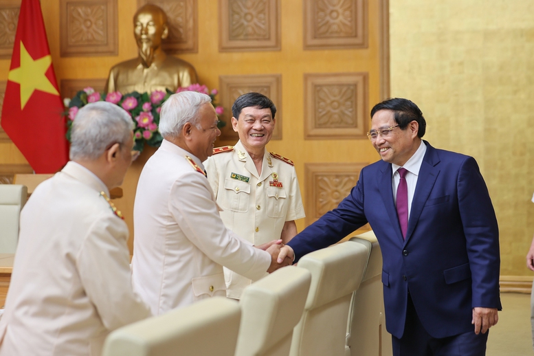Thủ tướng Phạm Minh Chính gặp mặt, tri ân Ban Liên lạc Công an chi viện chiến trường miền Nam - Ảnh: VGP/Nhật Bắc