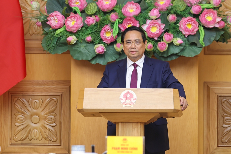 Thủ tướng đánh giá rất cao, bày tỏ tri ân sâu sắc công lao to lớn, những chiến công thầm lặng của các cán bộ Công an chi viện chiến trường miền Nam với tinh thần yêu nước, sẵn sàng hy sinh vì đất nước - Ảnh: VGP/Nhật Bắc