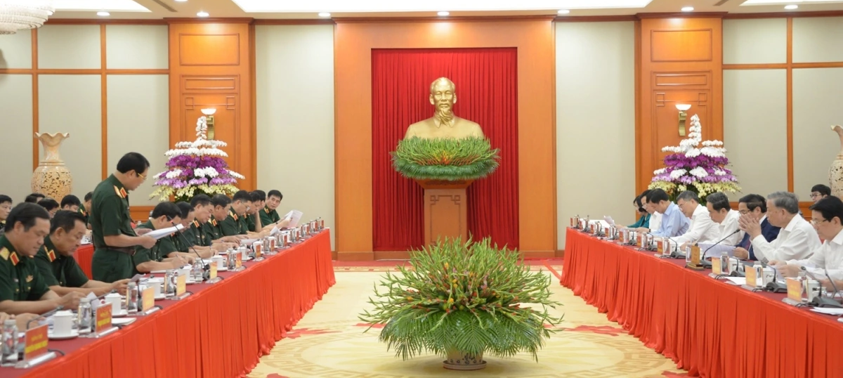 Tổng Bí thư chủ trì cuộc làm việc của Bộ Chính trị với Ban thường vụ Quân uỷ Trung ương