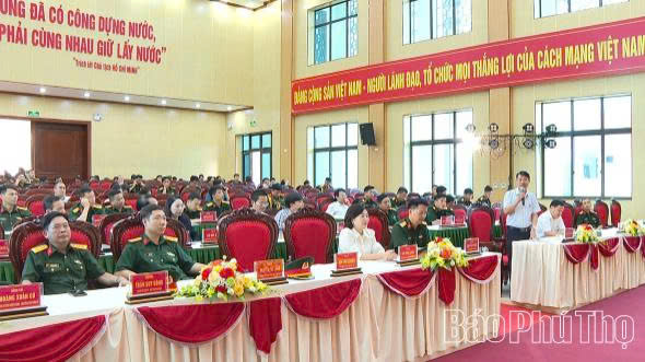 Phó Chủ tịch UBND tỉnh Nguyễn Khắc Hiếu phát biểu ý kiến chỉ đạo tại buổi tổng duyệt