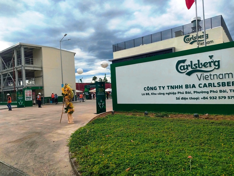 Nhà máy bia Phú Bài, Huế Nhà máy bia Phú Bài, Huế