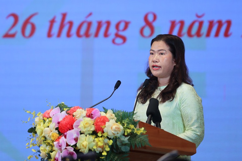 Bà Nguyễn Thị Ngọc Điệp, Phó Chủ tịch UBND TP. Cần Thơ, phát biểu tại Hội nghị - Ảnh: VGP/Nhật Bắc Bà Nguyễn Thị Ngọc Điệp, Phó Chủ tịch UBND TP. Cần Thơ, phát biểu tại Hội nghị - Ảnh: VGP/Nhật Bắc