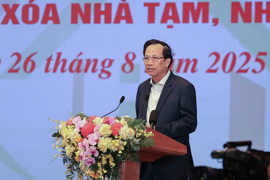 Bộ trưởng Bộ Dân tộc và Tôn giáo Đào Ngọc Dung báo cáo kết quả công tác xóa nhà tạm, nhà dột nát trên cả nước Bộ trưởng Bộ Dân tộc và Tôn giáo Đào Ngọc Dung báo cáo kết quả công tác xóa nhà tạm, nhà dột nát trên cả nước