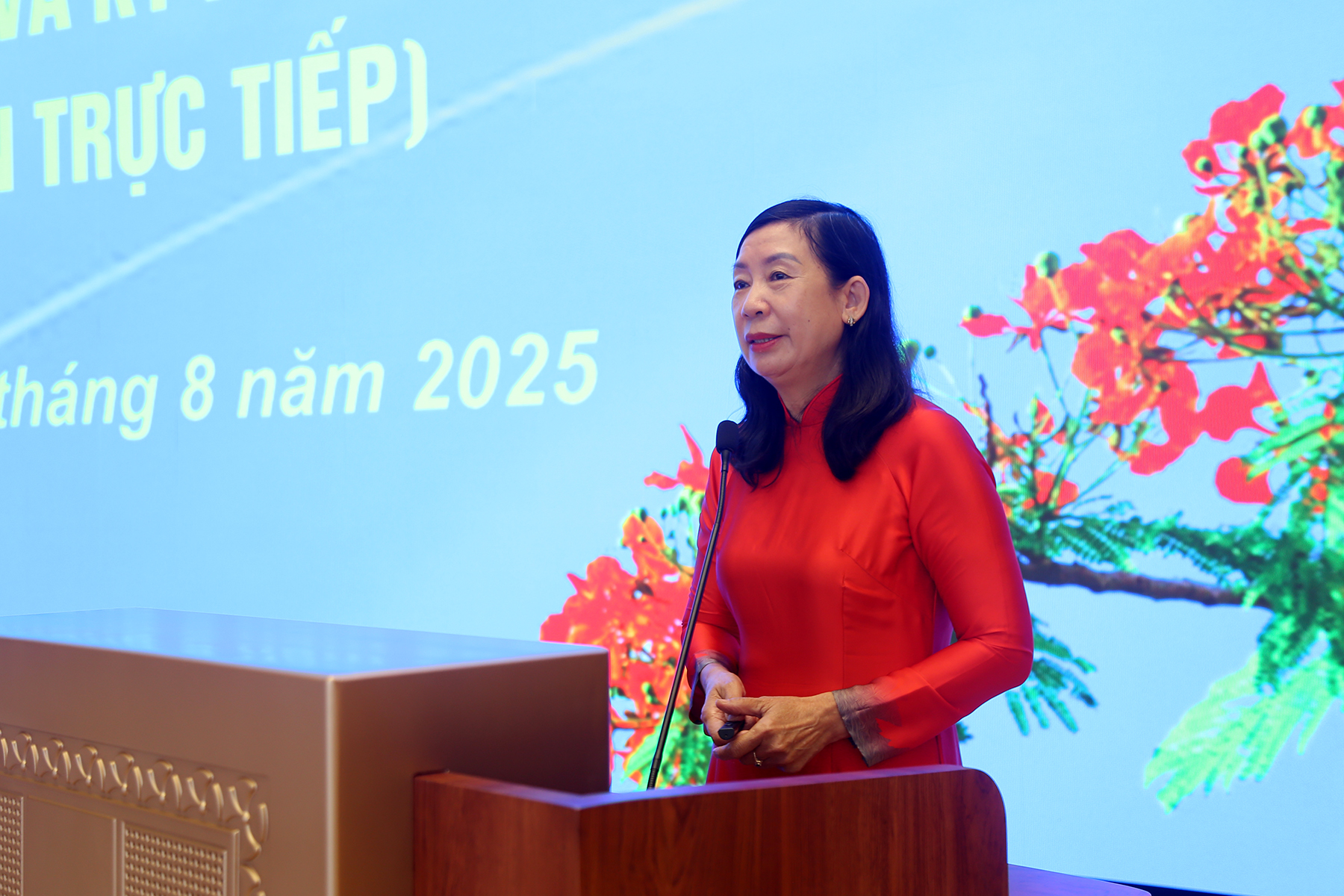 Chủ tịch Hội Luật gia thành phố Nguyễn Thị Mai chia sẻ những kỹ năng tuyên truyền miệng trong công tác phổ biến, giáo dục pháp luật. Chủ tịch Hội Luật gia thành phố Nguyễn Thị Mai chia sẻ những kỹ năng tuyên truyền miệng trong công tác phổ biến, giáo dục pháp luật.