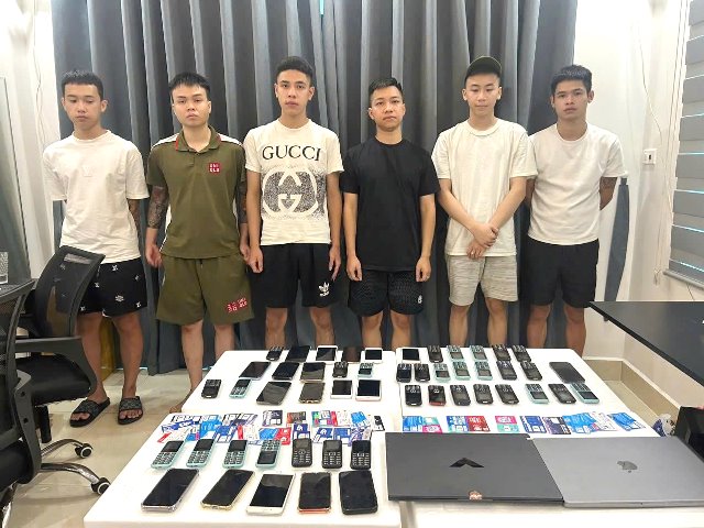 Đà Nẵng triệt phá đường dây cho vay nặng lãi, thu lợi bất chính hơn 9 tỉ đồng. Ảnh: Công an cung cấp