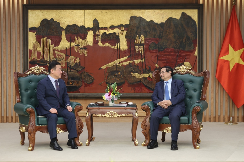 Thủ tướng Phạm Minh Chính hoan nghênh, đánh giá cao nỗ lực, quyết tâm và những kết quả kinh doanh của Tập đoàn Samsung nói chung, đặc biệt là tại Việt Nam - Ảnh: VGP/Nhật Bắc