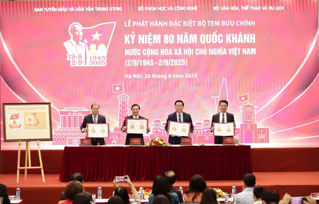 Phát hành bộ tem đặc biệt kỷ niệm 80 năm Quốc khánh 2/9