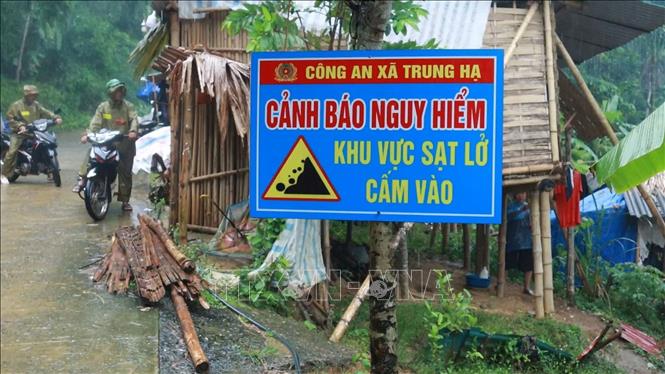 Khu vực có nguy cơ sạt lở tại xã Trung Hạ, tỉnh Thanh Hóa. Ảnh: Nguyễn Nam/TTXVN