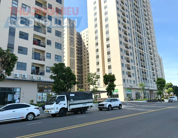 Khu chung cư nhà ở xã hội tại lô đất B4-2 thuộc Khu đô thị xanh Bàu Tràm Lakeside.