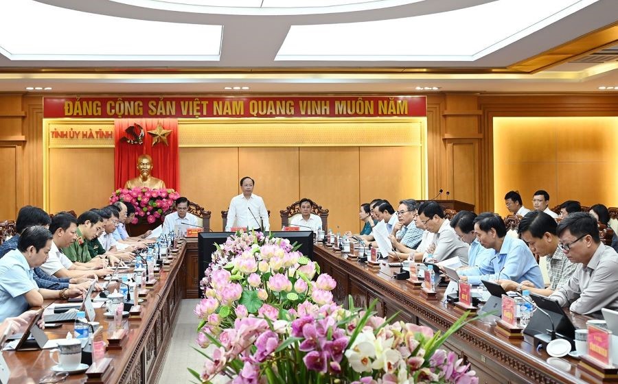 Hà Tĩnh: Ban Thường vụ Tỉnh ủy chỉ đạo khẩn trương khắc phục hậu quả bão số 5