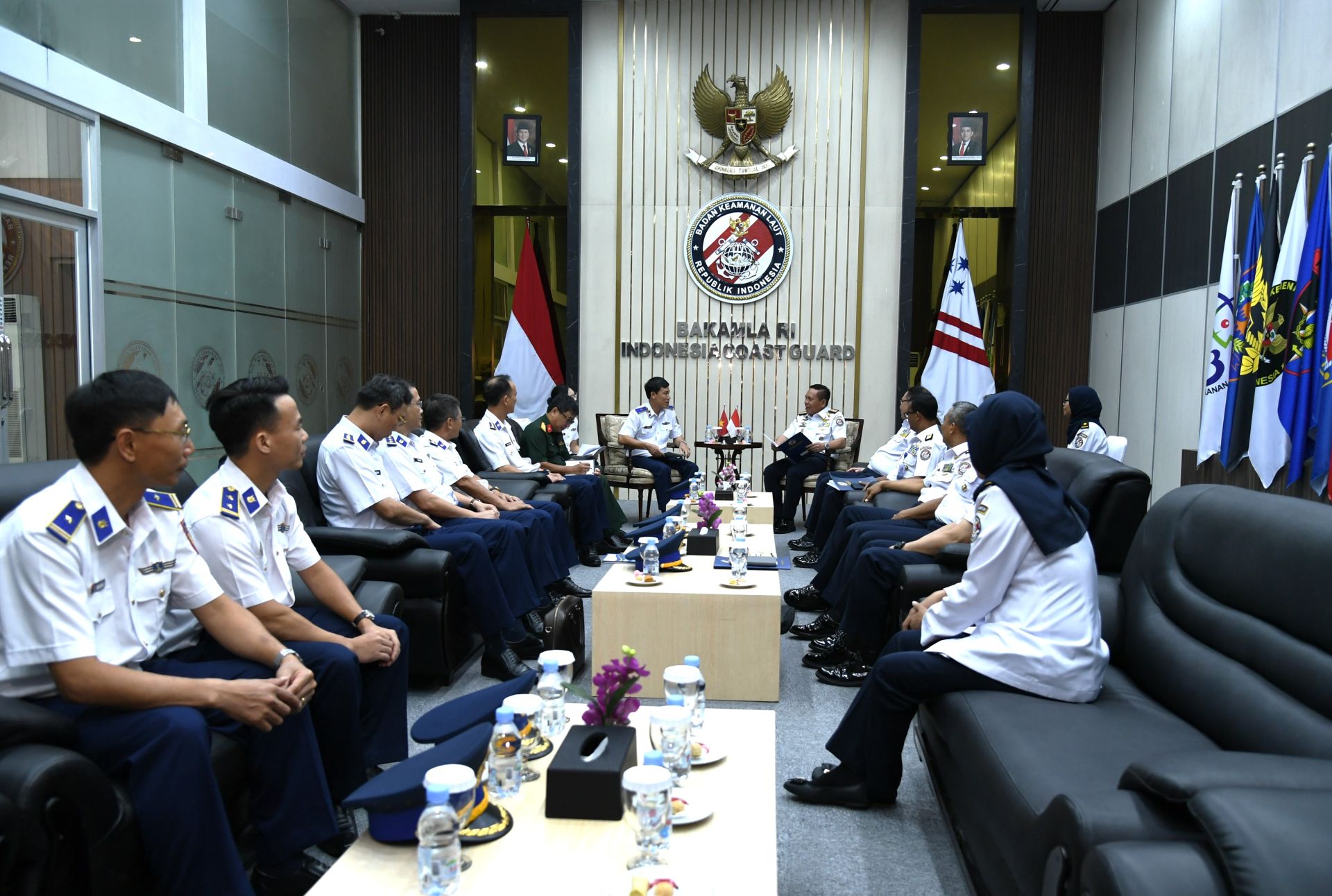 Chào xã giao Tư lệnh Cảnh sát biển Indonesia