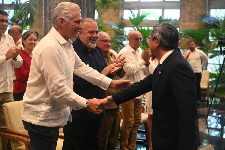 Đồng chí Miguel Díaz-Canel Bermúdez, Bí thư Thứ nhất Ban Chấp hành Trung ương Đảng Cộng sản Cuba, Chủ tịch nước Cộng hòa Cuba chủ trì Lễ kỷ niệm. (Ảnh: Đại sứ quán Việt Nam tại Cuba)