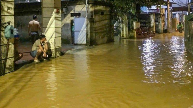 Lũ gây ngập úng khu dân cư xã Xuân Mai Lũ gây ngập úng khu dân cư xã Xuân Mai