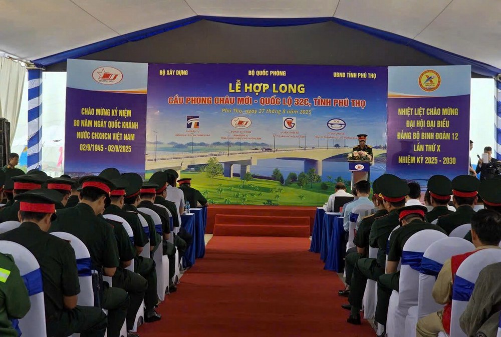 Hợp long cầu Phong Châu, khôi phục huyết mạch giao thông Phú Thọ