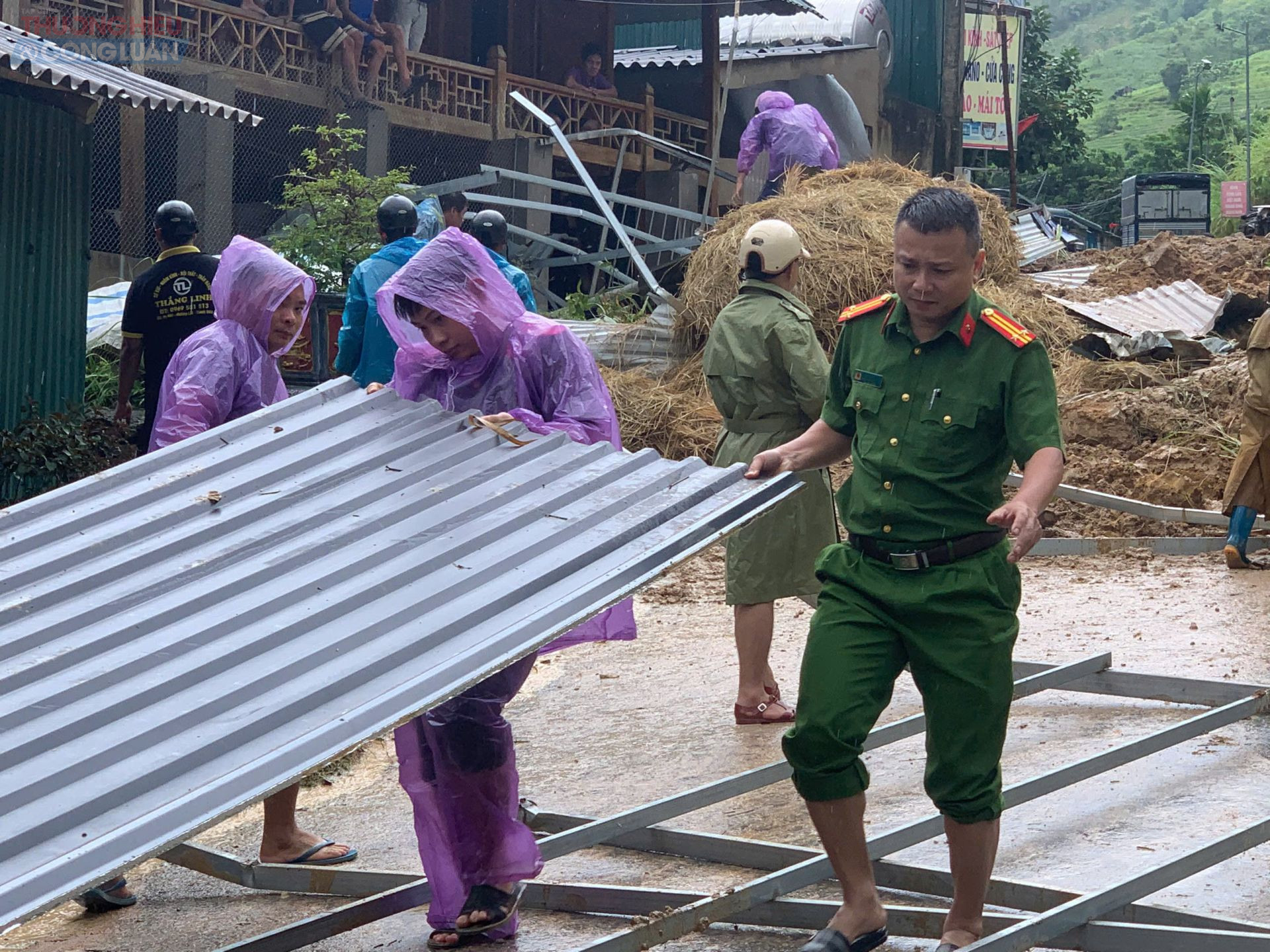 Lực lượng Công an xã Pù Nhi