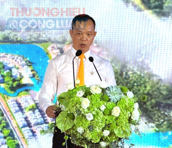 Chủ tịch Sun Group vùng miền Trung Nguyễn Văn Bình phát biểu tại buổi lễ.