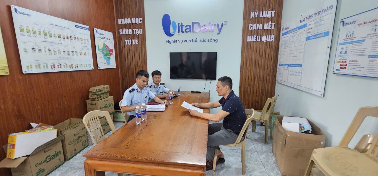 Lực lượng QLTT Thanh Hóa công tác kiểm tra, kiểm soát thị trường nhằm kịp thời pháp hiện và xử lý các hành vi phạm pháp luật trong hoạt động thương mại