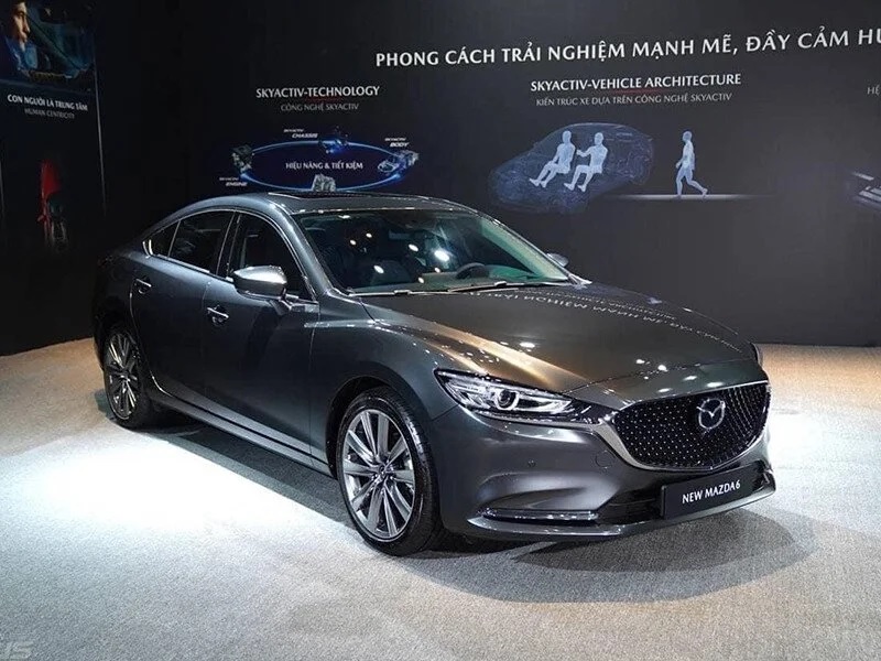 Cập nhật giá niêm yết và lăn bánh xe Mazda 6 đầy đủ các phiên bản