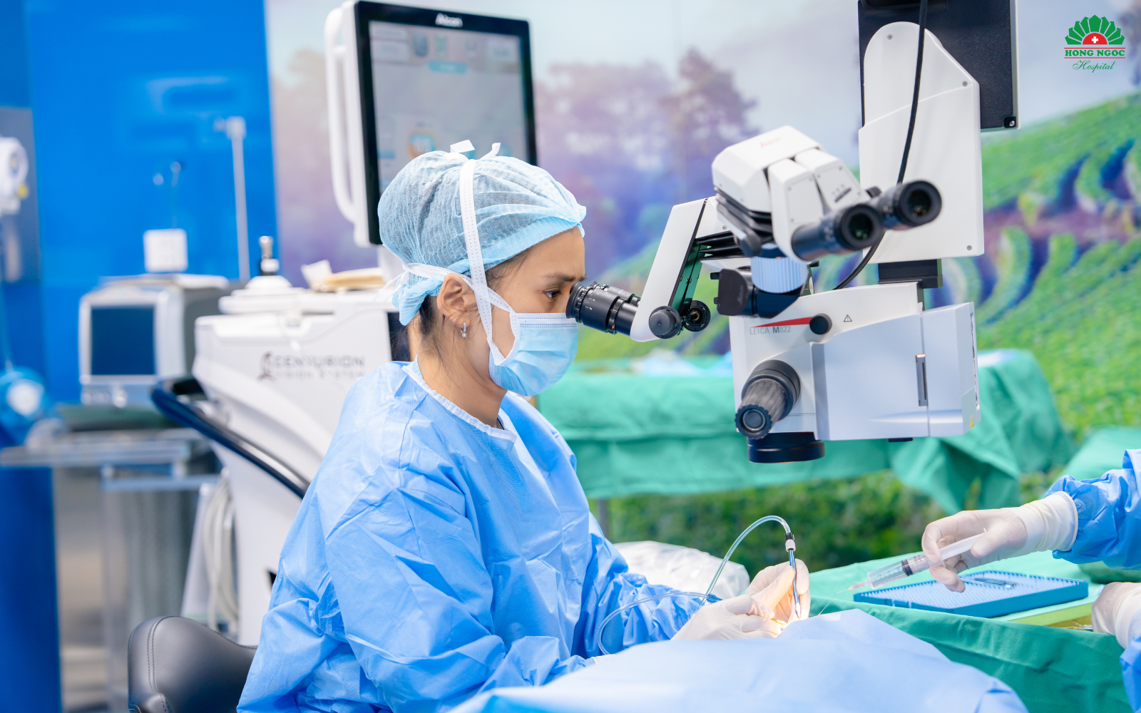 Hợp tác Việt - Nhật trong phẫu thuật khúc xạ cá nhân hóa