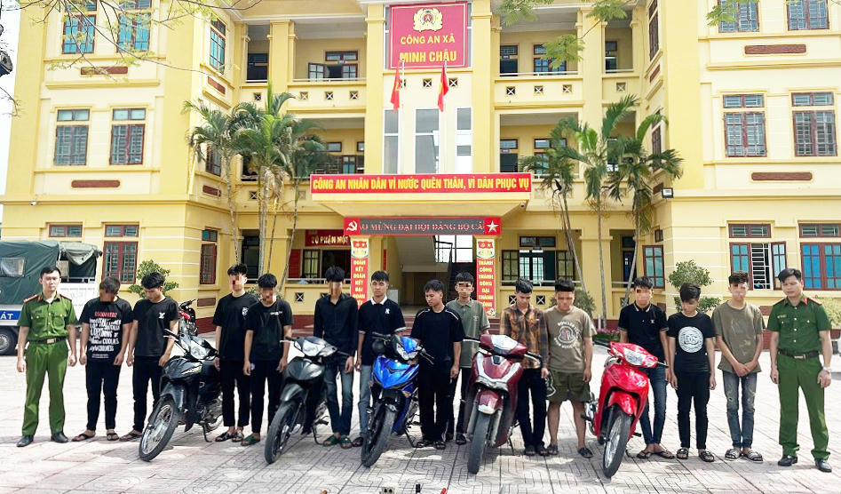 “Chốt kèo” trên mạng, 11 thanh niên mang hung khí ra đường hỗn chiến bị khởi tố