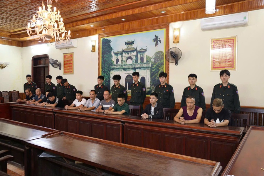 Hưng Yên: Triệt phá sới bạc tổ chức như "boong ke" trong trang trại