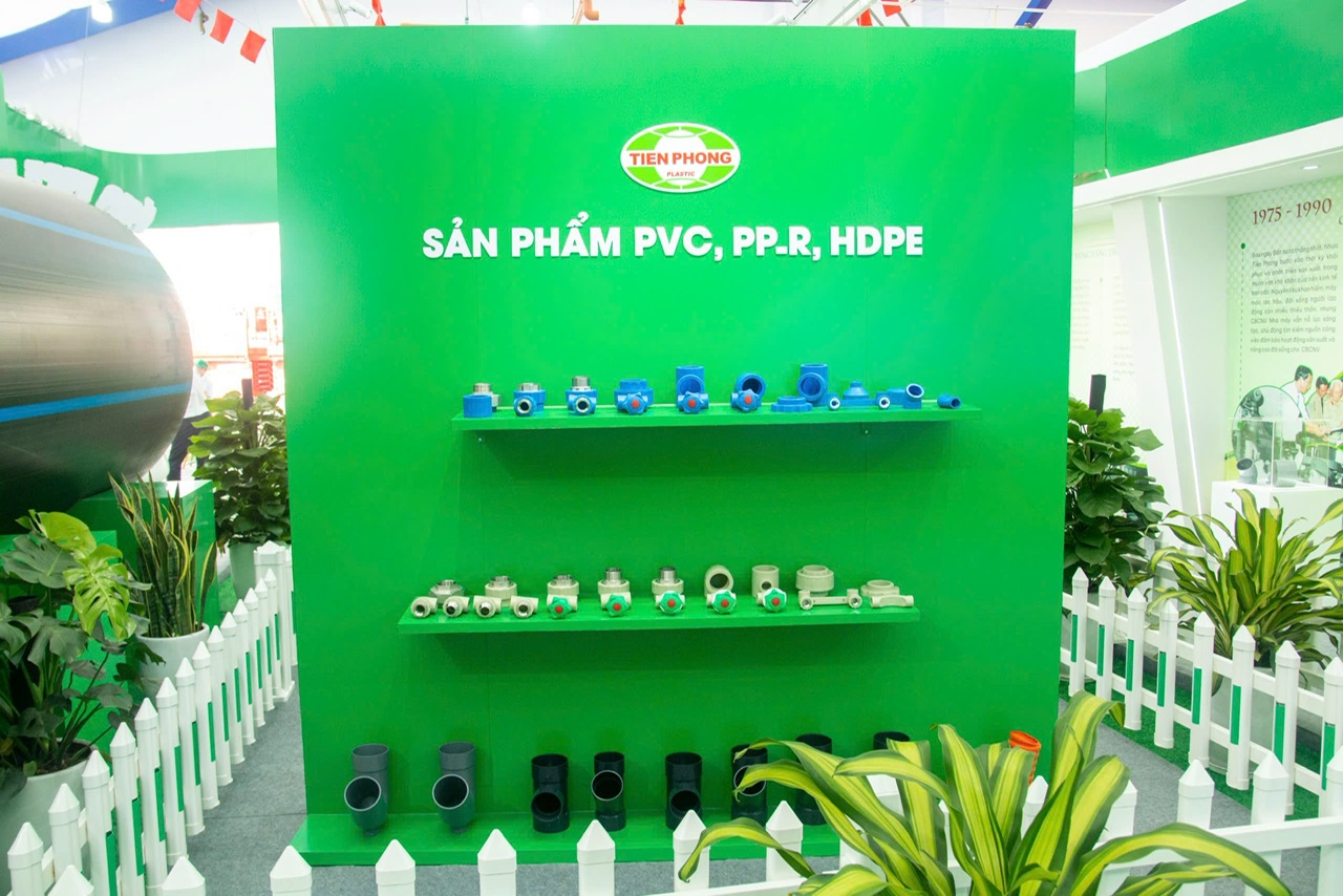 Các dòng sản phẩm chủ lực của Nhựa Tiền Phong được trưng bày tại triển lãm
