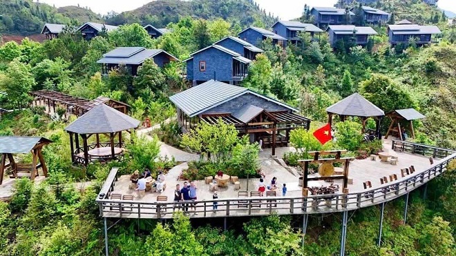 Y Tý - Giao hưởng mùa vàng trên miền mây trắng