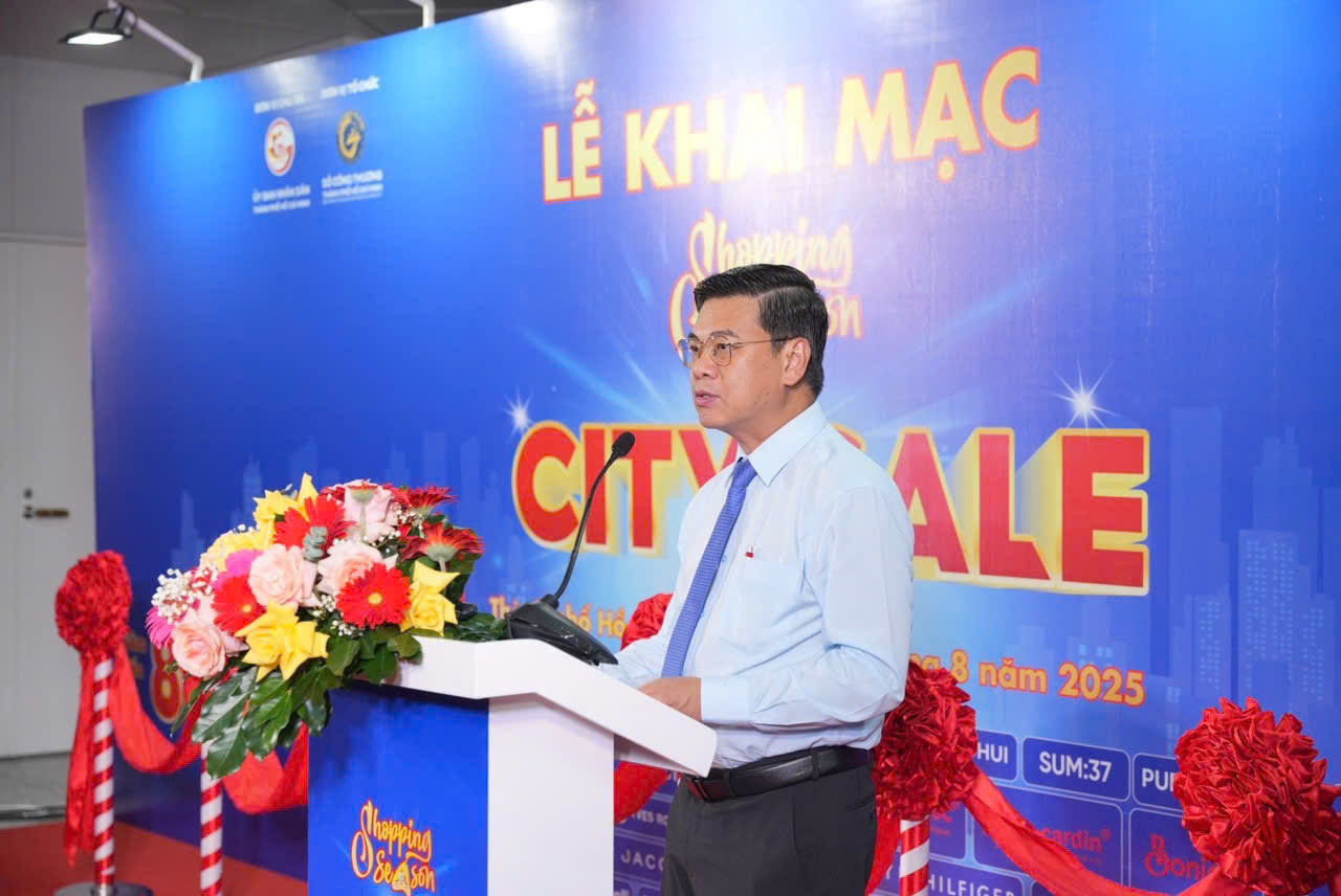 Phó Chủ tịch UBND TP. Hồ Chí Minh Nguyễn Văn Dũng phát biểu tại sự kiện Phó Chủ tịch UBND TP. Hồ Chí Minh Nguyễn Văn Dũng phát biểu tại sự kiện