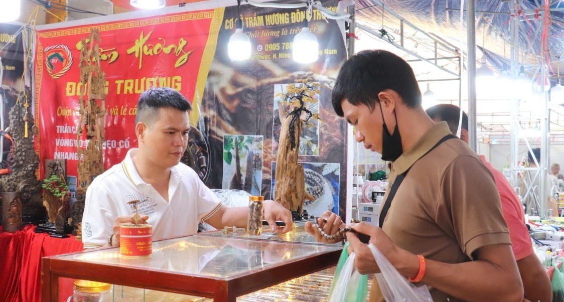 Sôi động Hội chợ thương mại du lịch Lạng Sơn 2025 với hơn 100 gian hàng