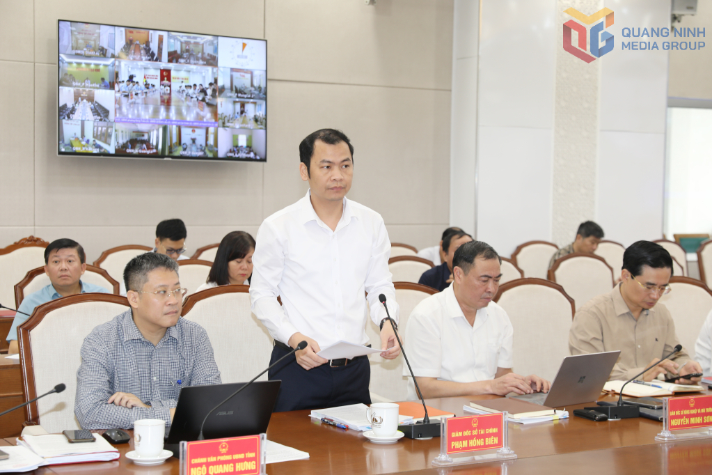 Lãnh đạo Sở Tài chính báo cáo kết quả phát triển kinh tế - xã hội tháng 8/2025. Lãnh đạo Sở Tài chính báo cáo kết quả phát triển kinh tế - xã hội tháng 8/2025.