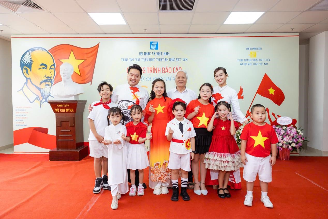 Ra mắt ca khúc “Tự Hào Việt Nam – Hồ Chí Minh”