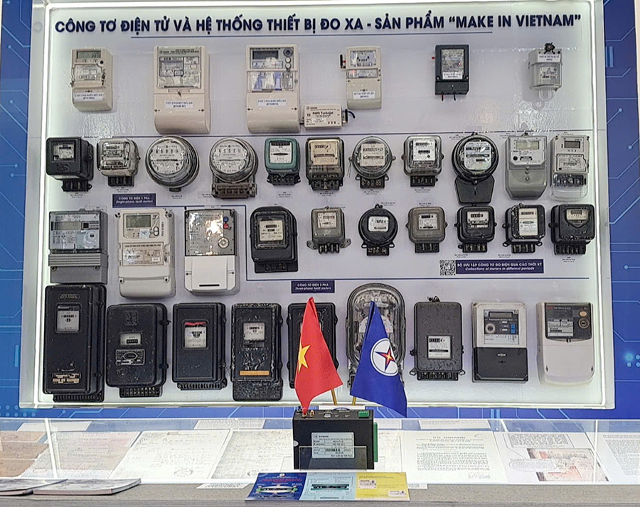 Khu vực trưng bày các sản phẩm của EVNCPC tại gian triển lãm EVN