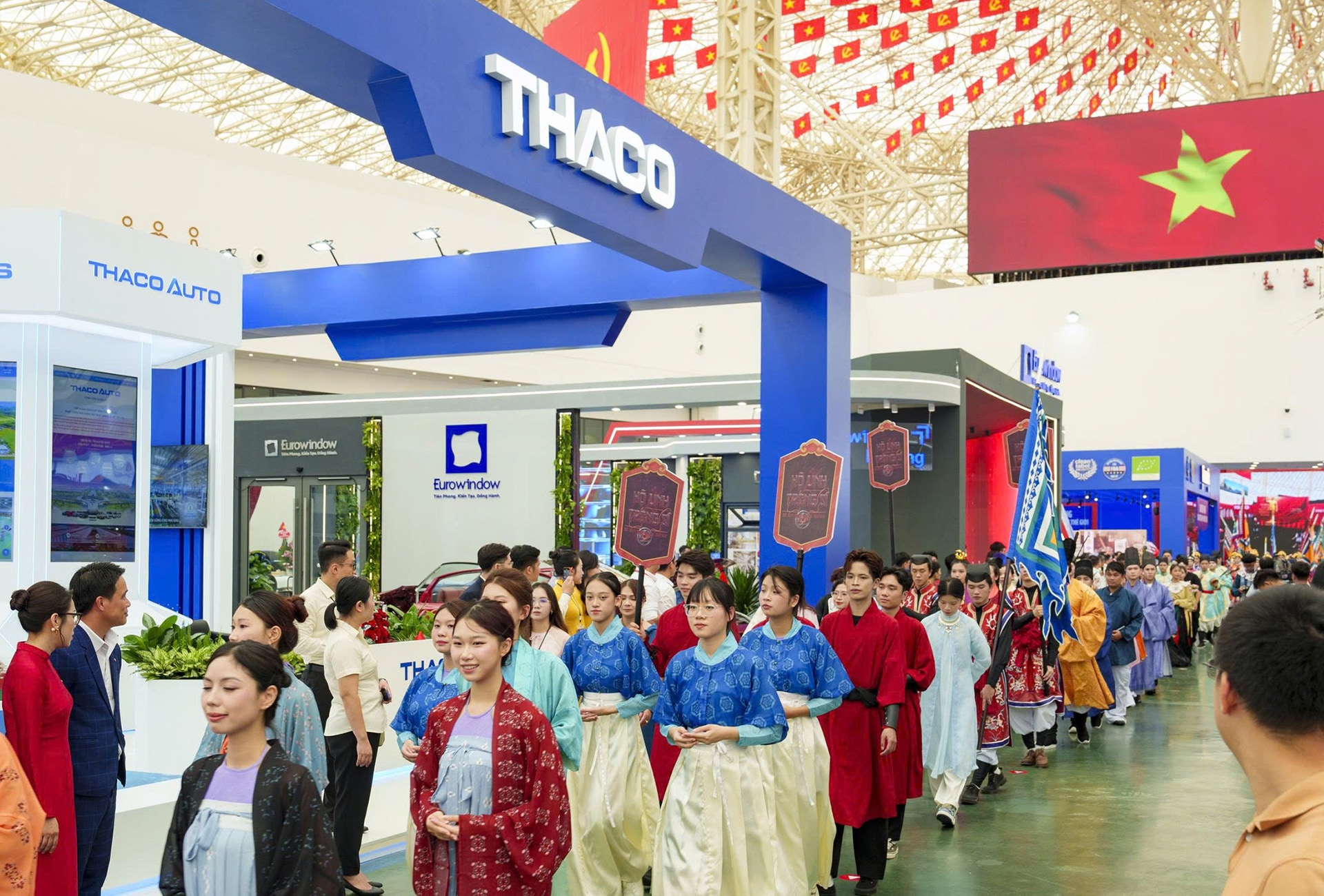 Toàn cảnh gian hàng THACO tại Triển lãm thành tựu đất nước “80 năm hành trình Độc lập - Tự do - Hạnh phúc” Toàn cảnh gian hàng THACO tại Triển lãm thành tựu đất nước “80 năm hành trình Độc lập - Tự do - Hạnh phúc”