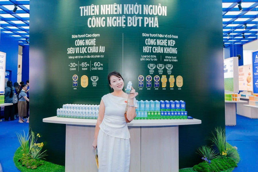 Vinamilk mang đến triển lãm những trải nghiệm thú vị qua cách thể hiện trực quan về những bước đột phá trong đổi mới sáng tạo, khoa học - công nghệ tạo ra sản phẩm dinh dưỡng tiêu chuẩn quốc tế, đón đầu các xu hướng tiêu dùng. (Ảnh: Tịnh Không)