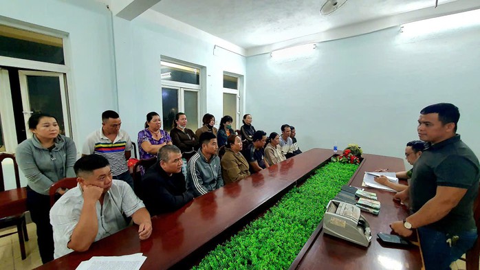 Khám xét nơi ở của 15 người, bắt 'bà trùm' Trần Thị Mỹ Dung