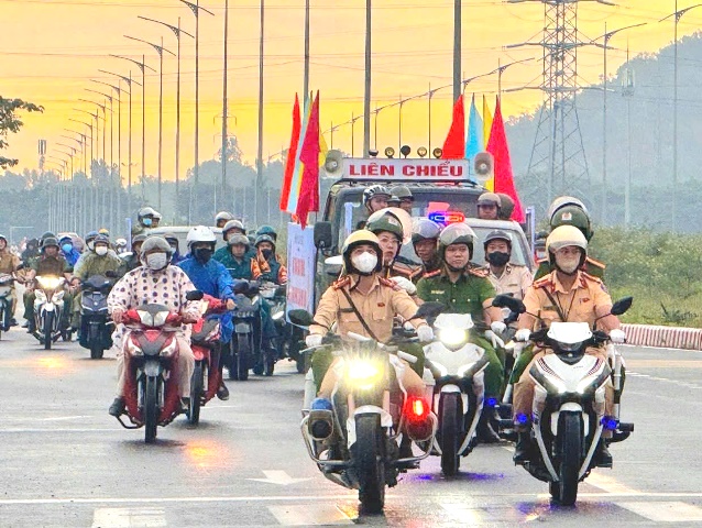 Đà Nẵng: Phường Liên Chiểu ra quân đợt cao điểm đảm bảo an toàn giao thông, trật tự đô thị