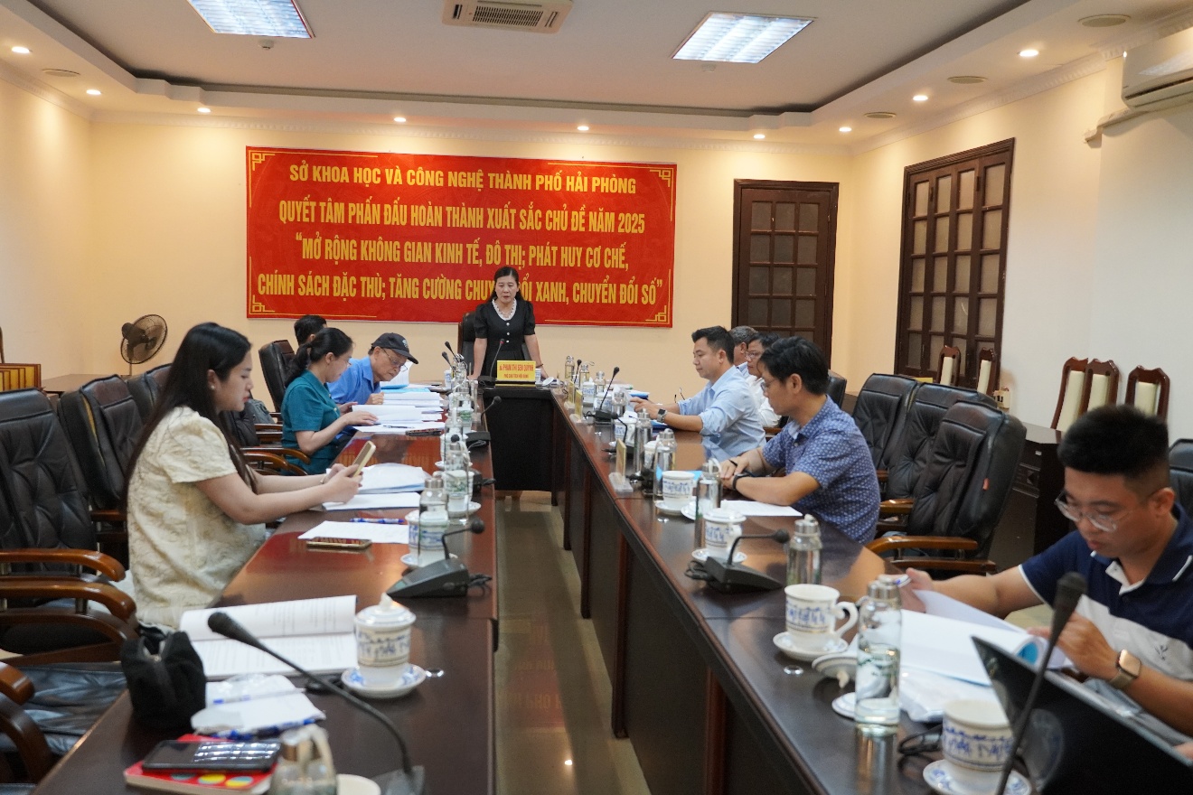 Nghiên cứu phục hồi nguồn lợi một số loài rong mơ tại Khu bảo tồn biển Bạch Long Vĩ