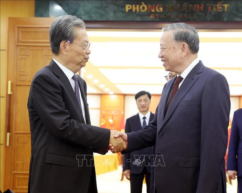 Tổng Bí thư Tô Lâm và Ủy viên trưởng Nhân đại toàn quốc Trung Quốc Triệu Lạc Tế - Ảnh: TTXVN Tổng Bí thư Tô Lâm và Ủy viên trưởng Nhân đại toàn quốc Trung Quốc Triệu Lạc Tế - Ảnh: TTXVN