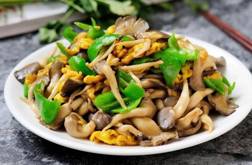 8 loại thực phẩm hâm nóng lại có thể gây ngộ độc 8 loại thực phẩm hâm nóng lại có thể gây ngộ độc