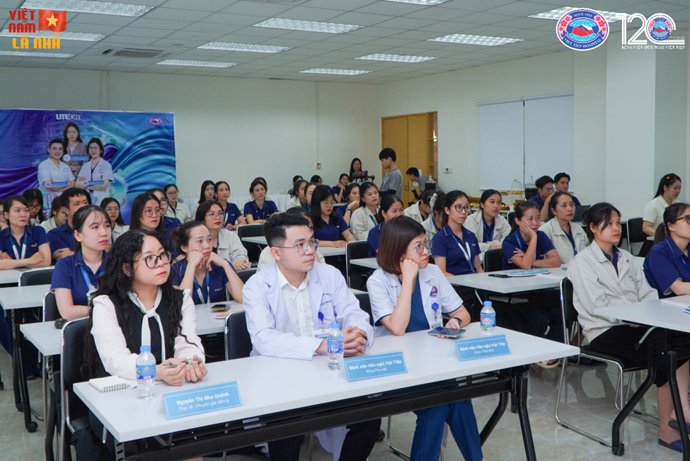 Quang cảnh hội thảo