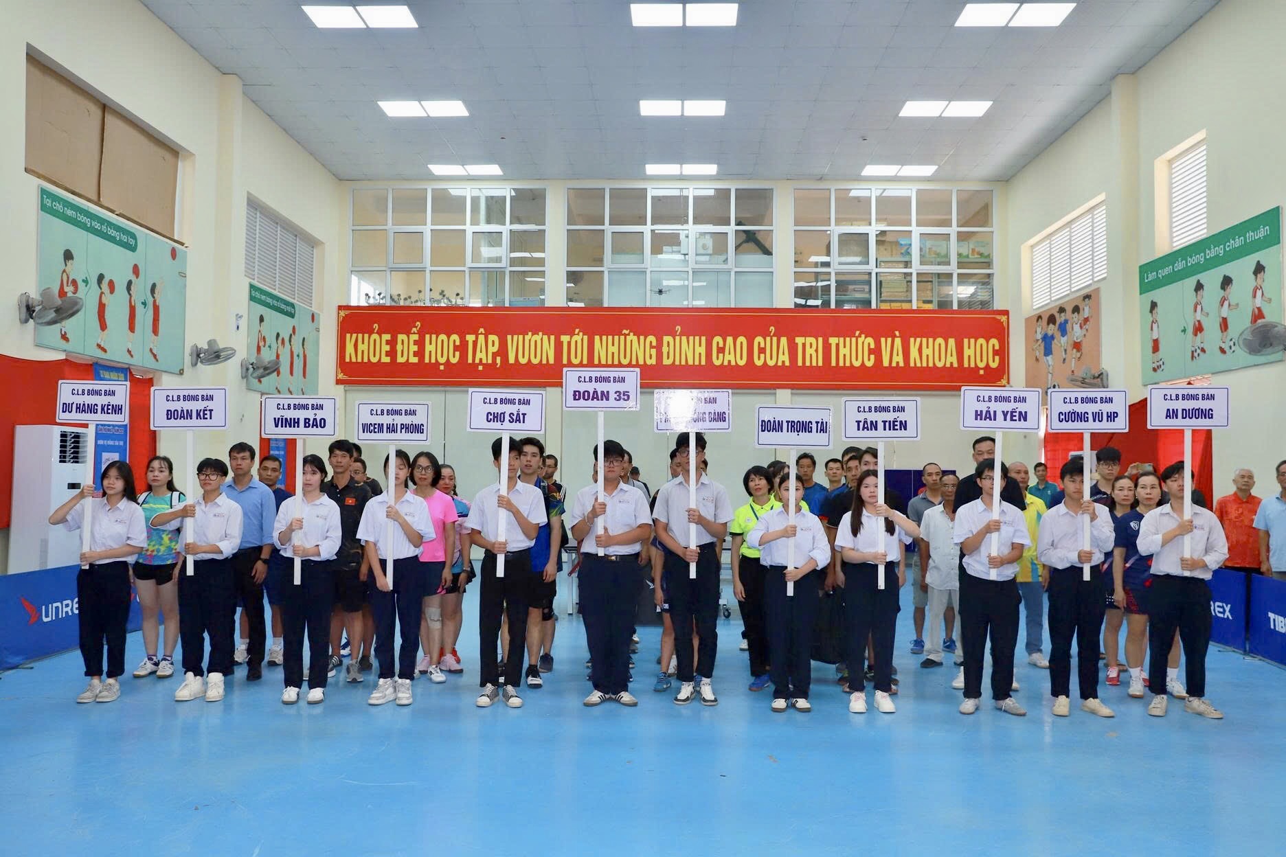 Các vận động viên tham gia giải.