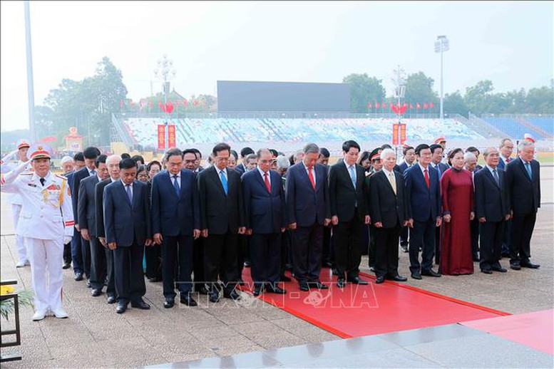80 năm Quốc khánh: Lãnh đạo Đảng, Nhà nước vào Lăng viếng Chủ tịch Hồ Chí Minh