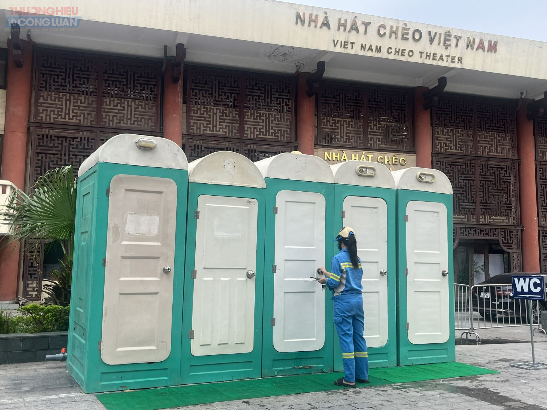 Hà Nội sẵn sàng vận hành 705 nhà vệ sinh lưu động và dã chiến cho ngày đại lễ