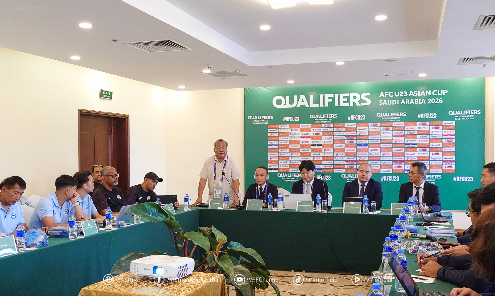 Ông Đào Tiến Cường – Phó Giám đốc Sở Văn hóa, Thể thao và Du lịch tỉnh Phú Thọ – phát biểu chào mừng tại cuộc họp. Ông Đào Tiến Cường – Phó Giám đốc Sở Văn hóa, Thể thao và Du lịch tỉnh Phú Thọ – phát biểu chào mừng tại cuộc họp.