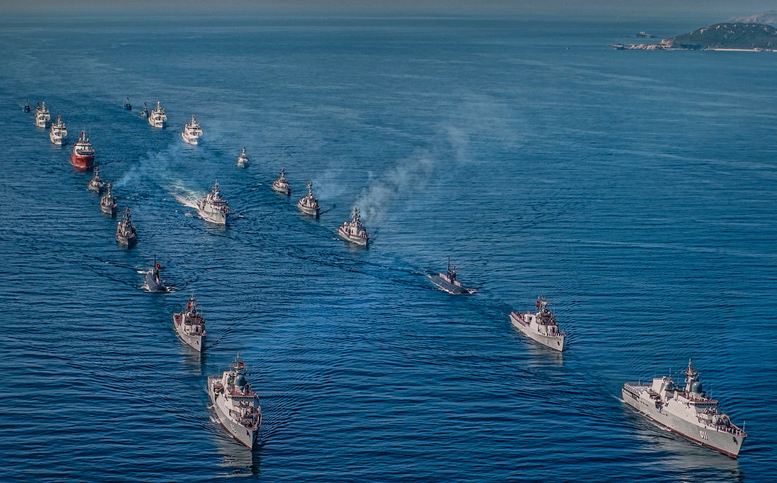 Các lực lượng vũ trang thực hiện lễ diễu binh trên biển - Ảnh: VGP Các lực lượng vũ trang thực hiện lễ diễu binh trên biển - Ảnh: VGP