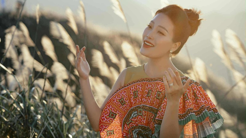 Sao Mai Huyền Trang ra mắt 2 MV ca ngợi Tổ quốc chào mừng 80 năm Quốc khánh