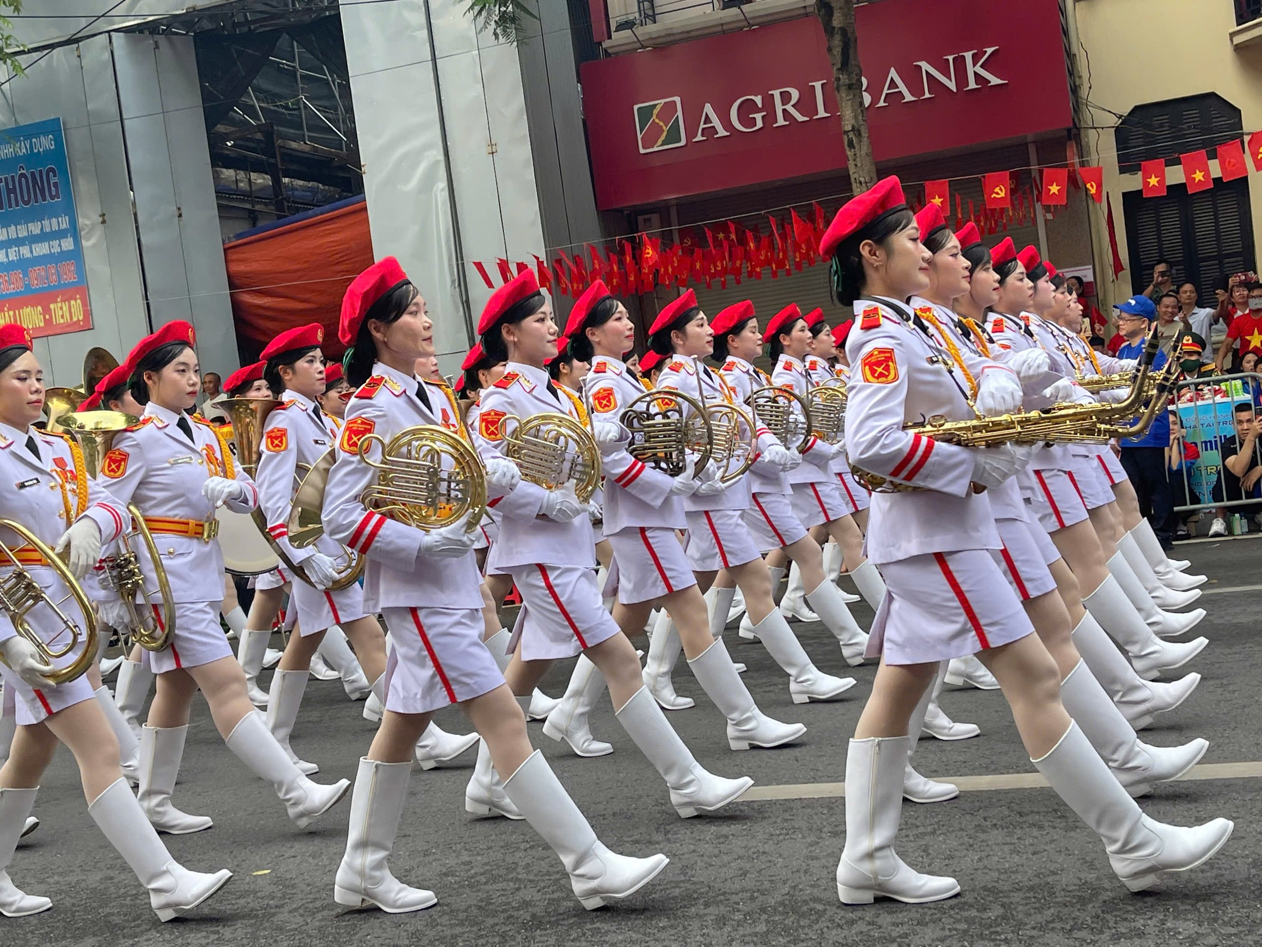 Các nữ chiến sĩ quân nhạc.
